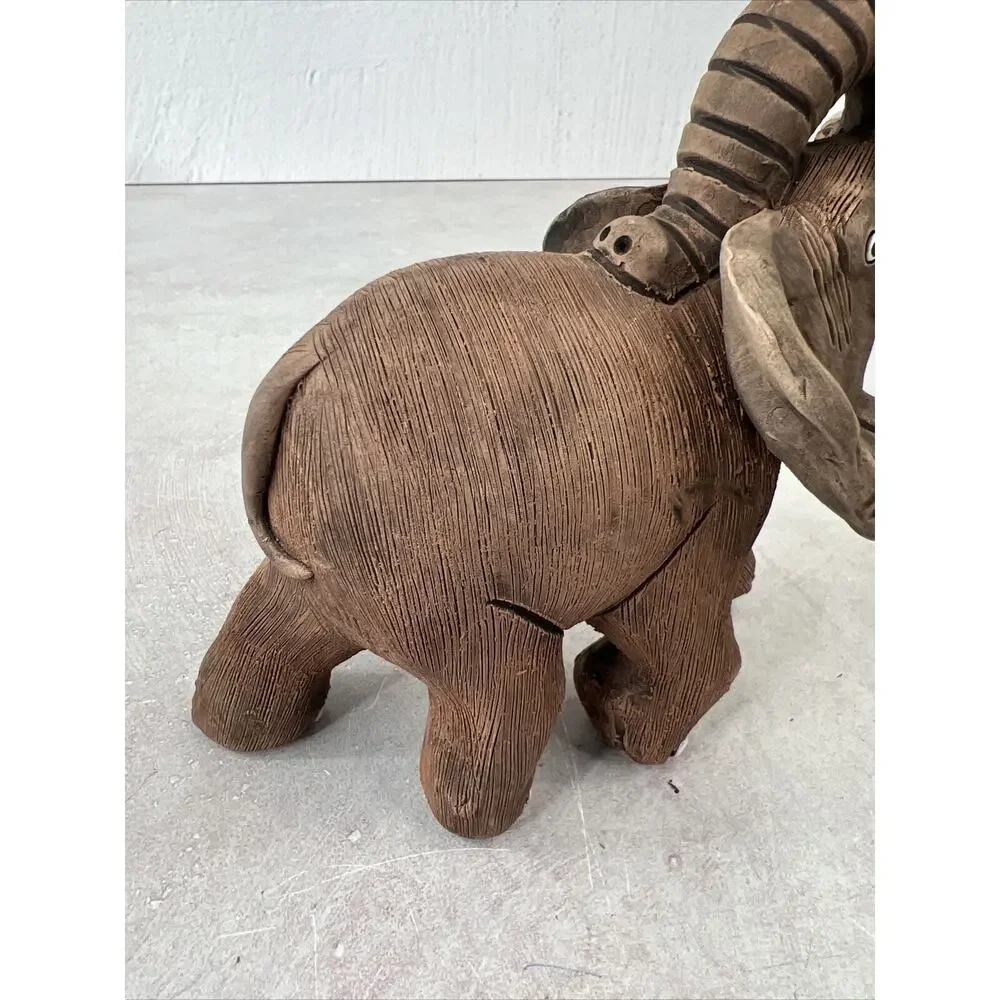 Casals Peru Hand Made Textured Detailed Elephant Figurine‎ 6”